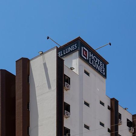 Hotel Lunes Sao Jose  Buitenkant foto