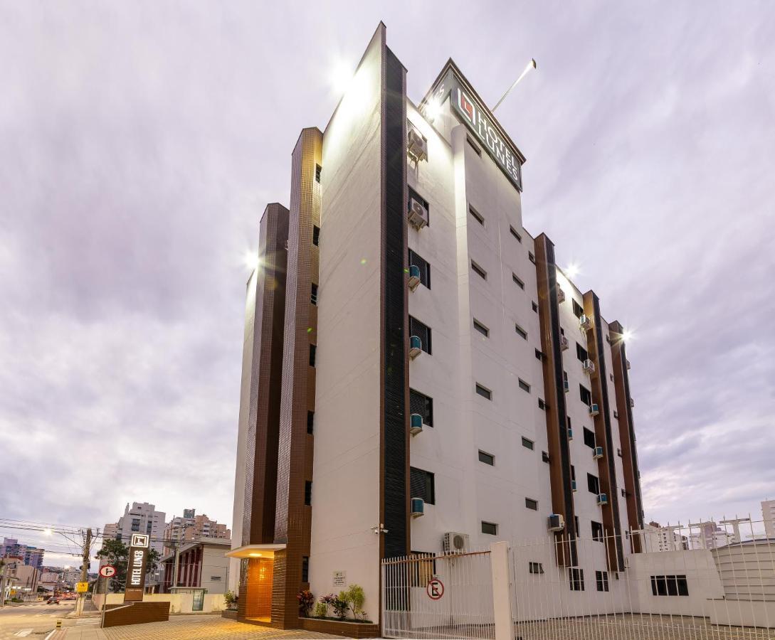 Hotel Lunes Sao Jose  Buitenkant foto