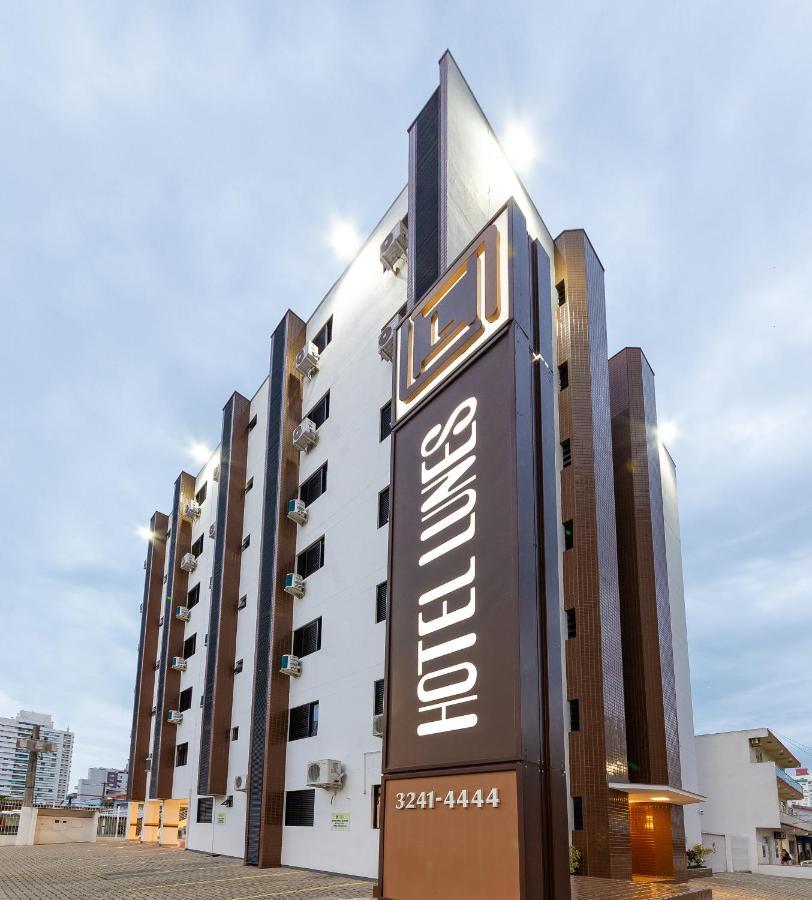 Hotel Lunes Sao Jose  Buitenkant foto